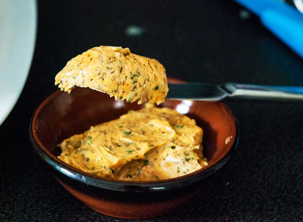 Butter with garlic and herbs redy to spread of chicken.