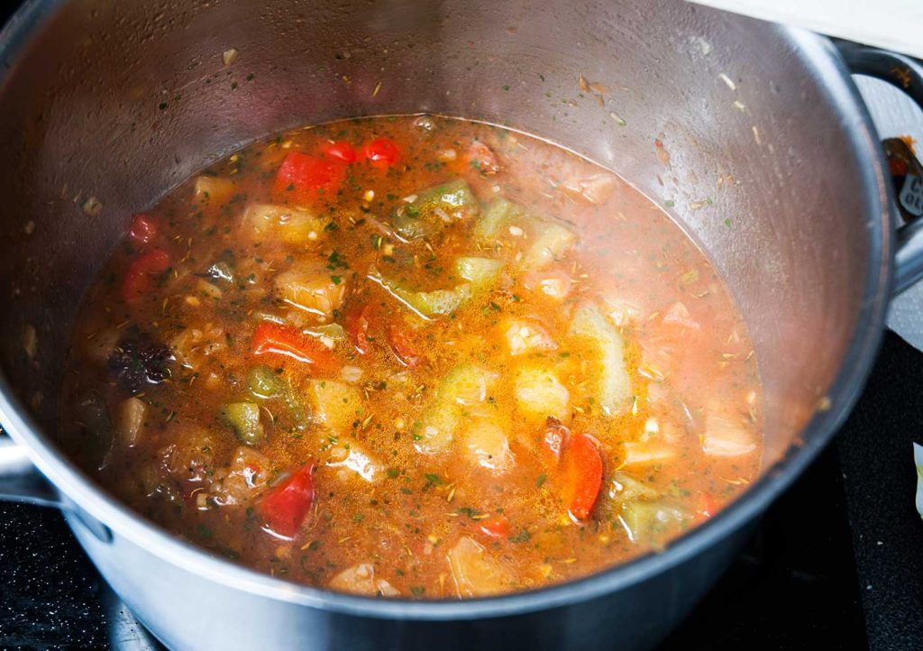 Finished sauce for Turkish chicken and bulgur bake.